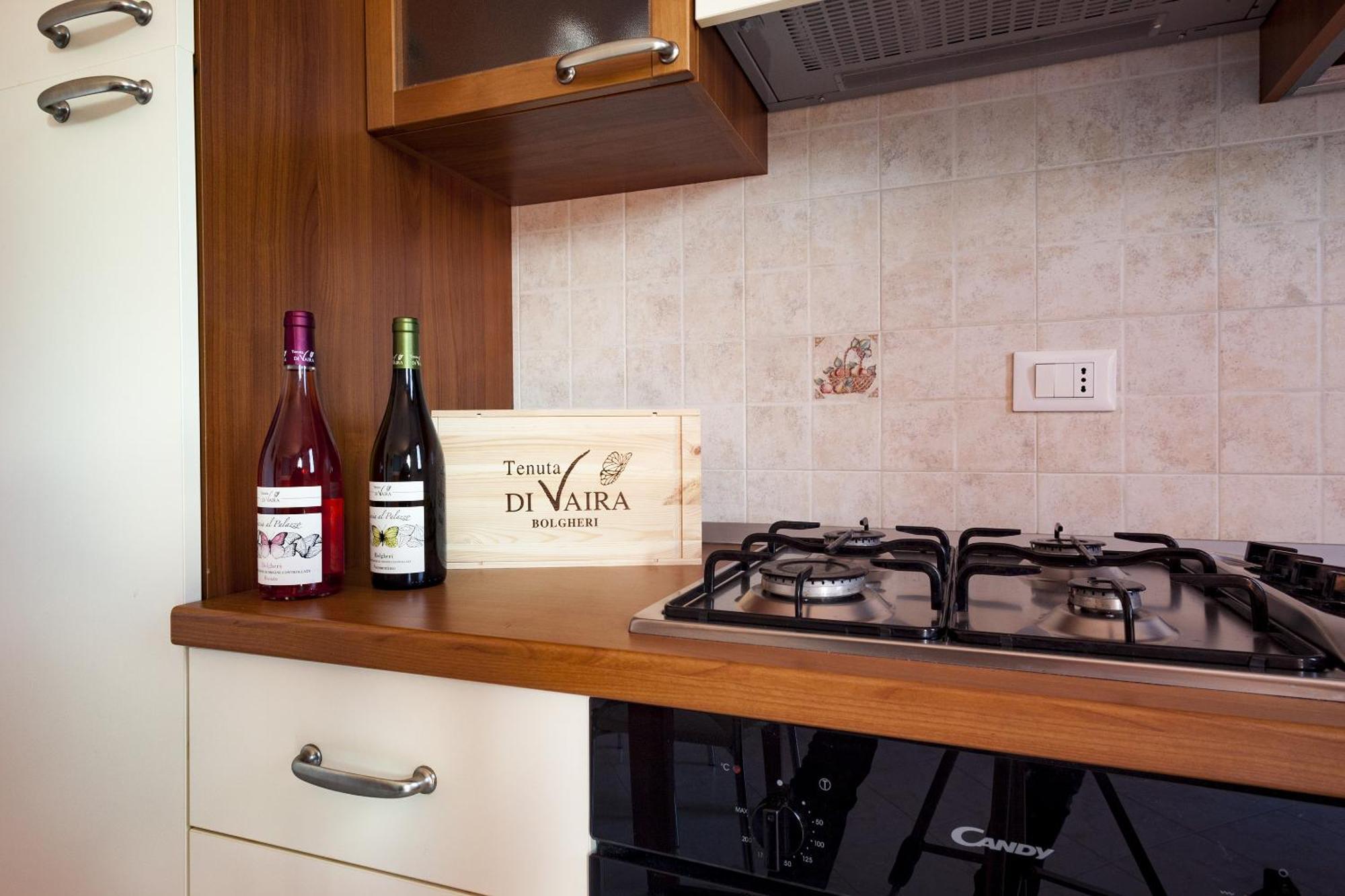 La Fonte Degli Angeli Apartments 수베레토 객실 사진