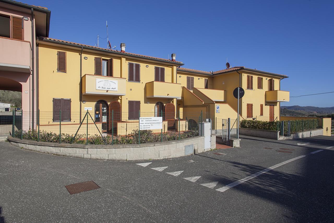 La Fonte Degli Angeli Apartments 수베레토 외부 사진